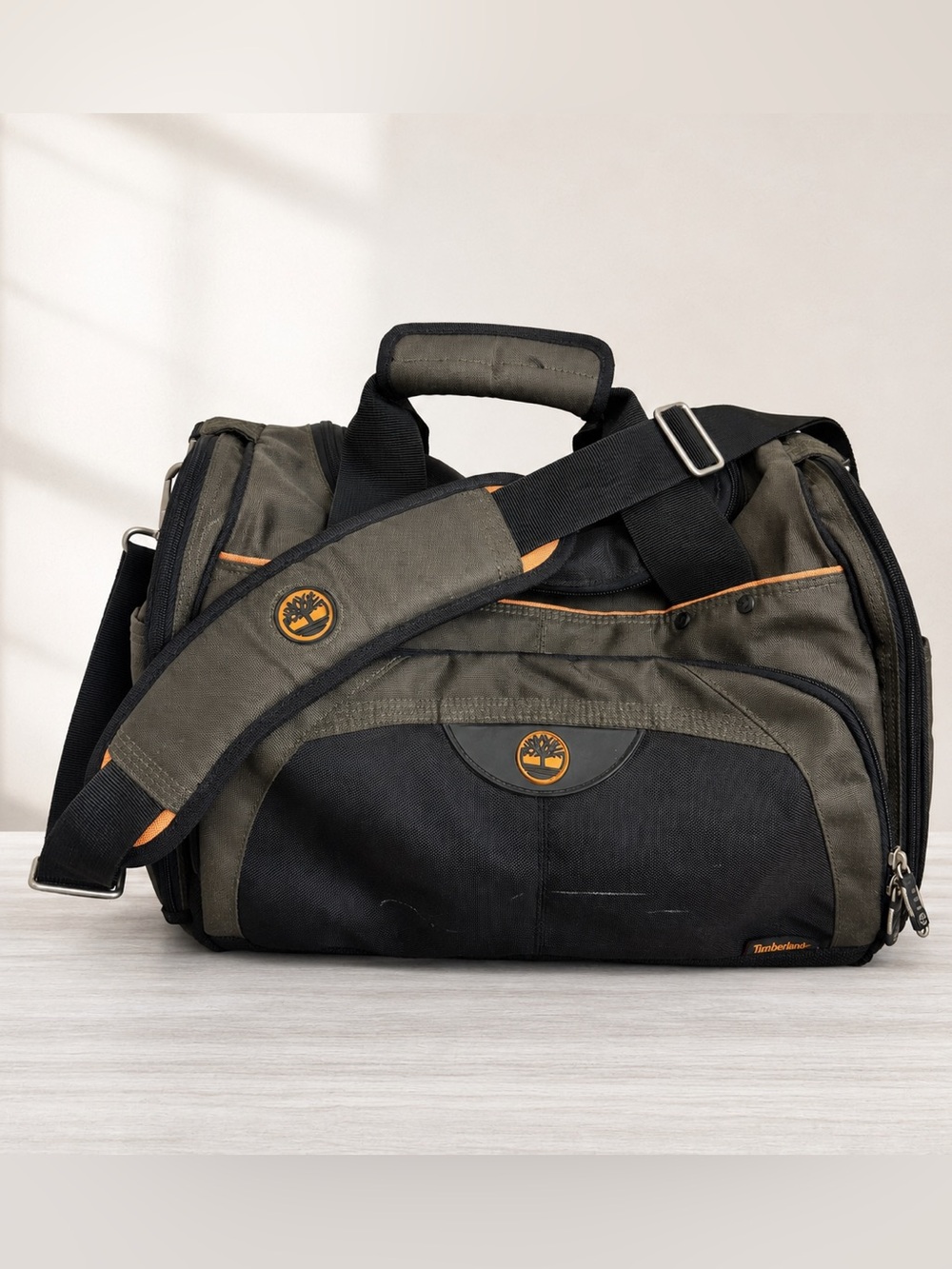 Timberland Men’s Travel Gym Duffle Bag Multi Pocket Olive Green Black Weekender